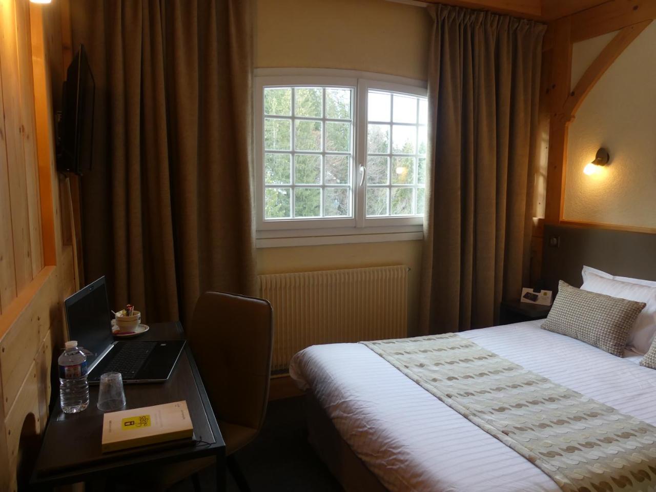 Hotel Aux Truites Bleues Fort-du-Plasne Esterno foto