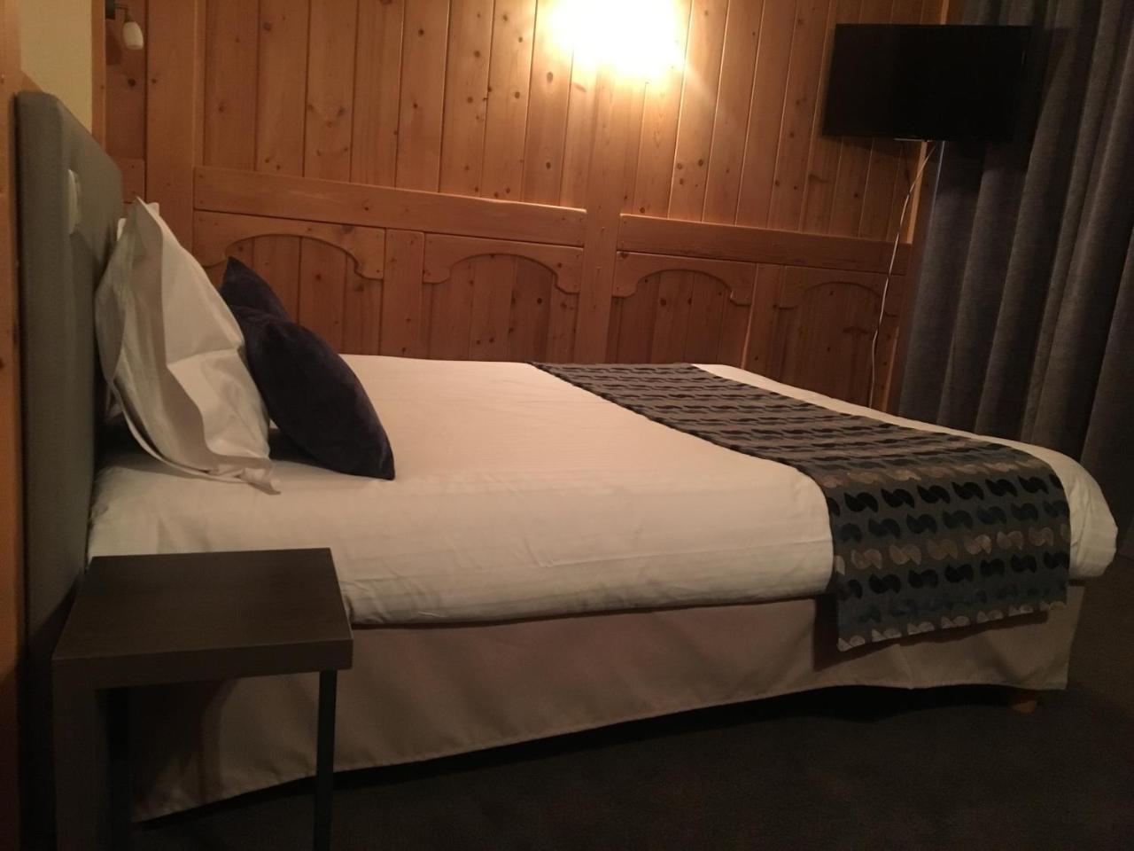 Hotel Aux Truites Bleues Fort-du-Plasne Esterno foto